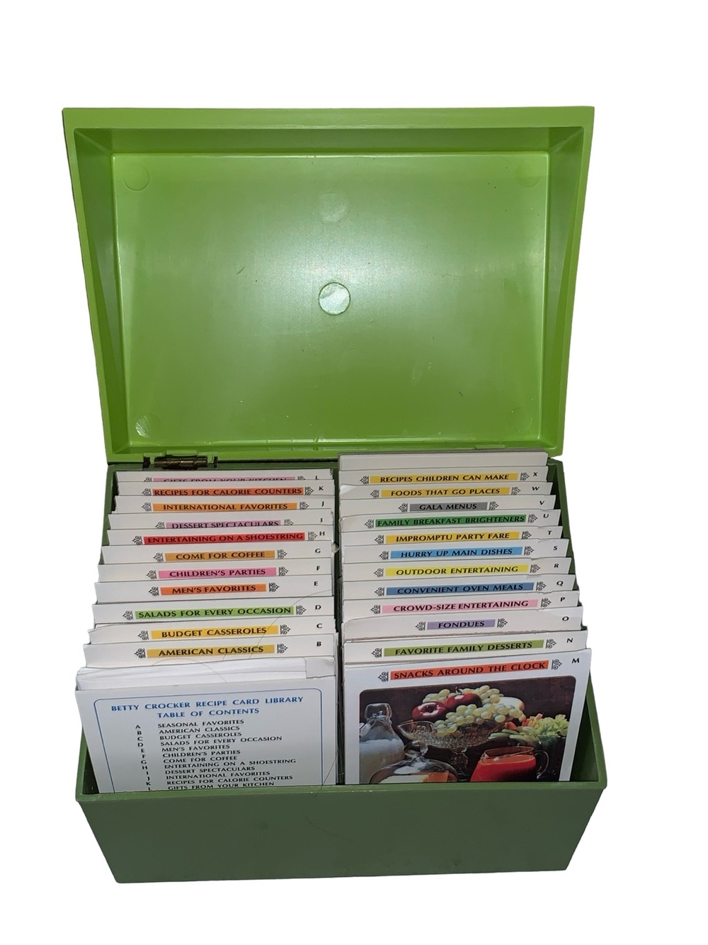 Vintage 1971 Betty Crocker Recipe Card Library in Avocado Green Plastic Box